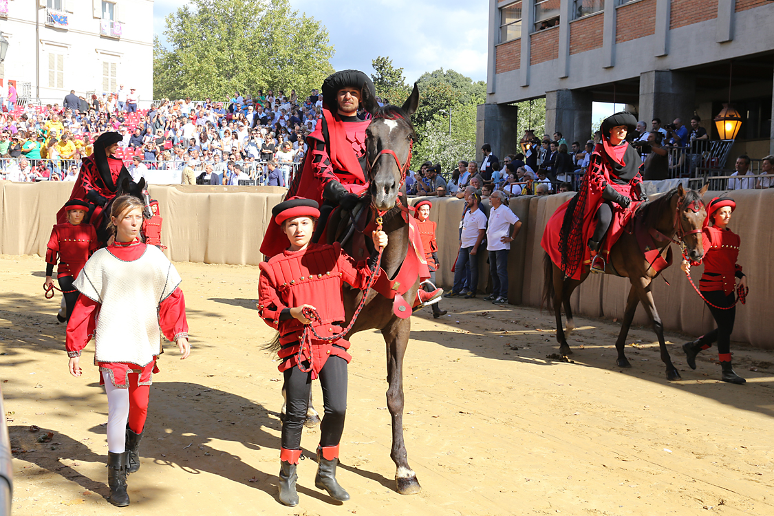 -515- CorteoStorico.jpg